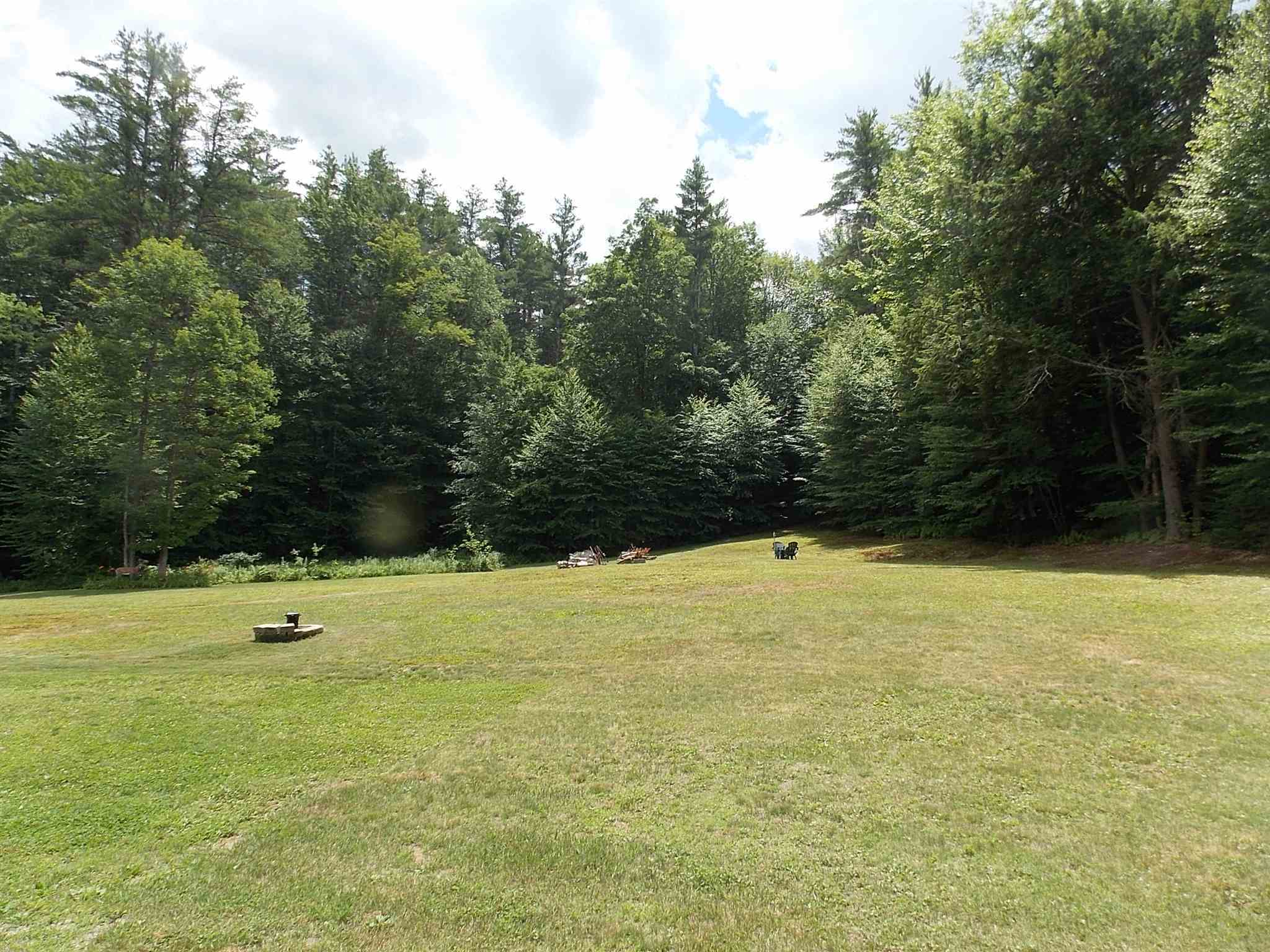 Property Photo:  14 2nd Nh Turnpike  NH 03070 