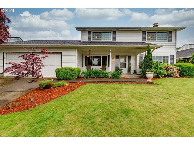 Property Photo: 13924 NE Siskiyou Ct OR 97230