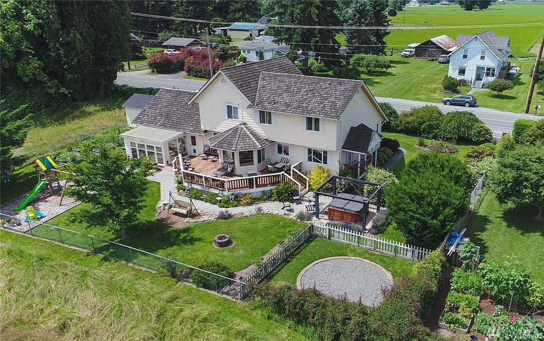 Property Photo: 13829 Avon Allen Road WA 98273