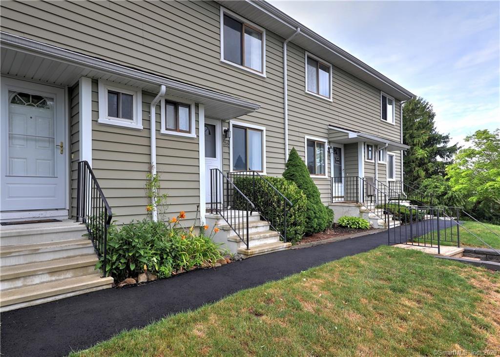 Property Photo: 216 Monticello Drive 216 CT 06405