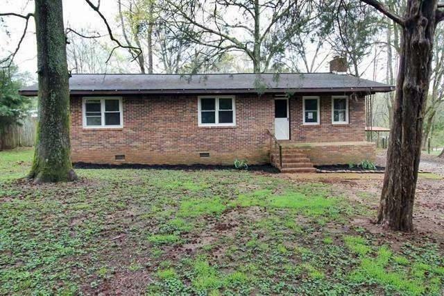 Property Photo: 1782 County Road 94 AL 35740