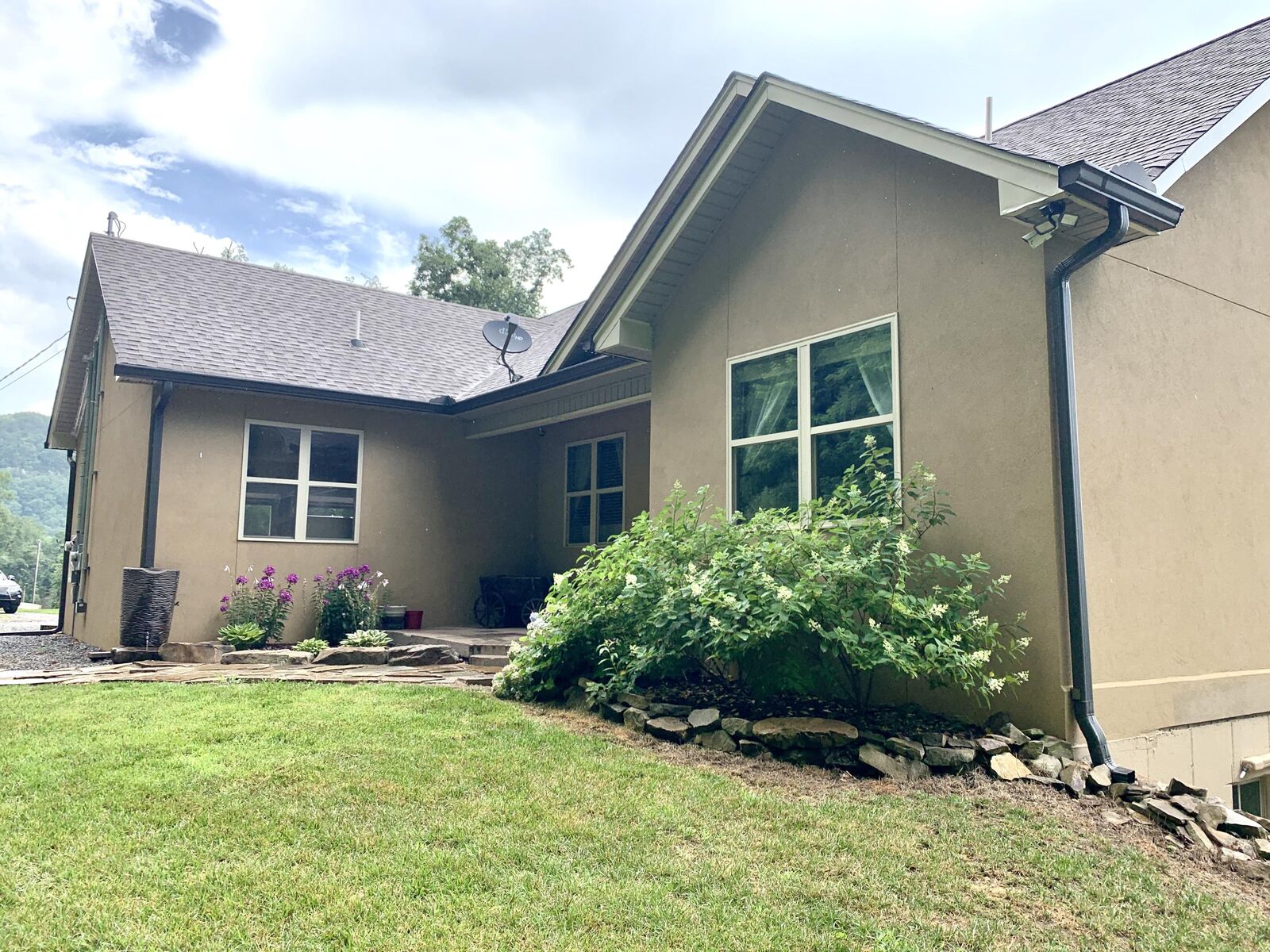 Property Photo:  559 Savage Point Road  TN 37327 
