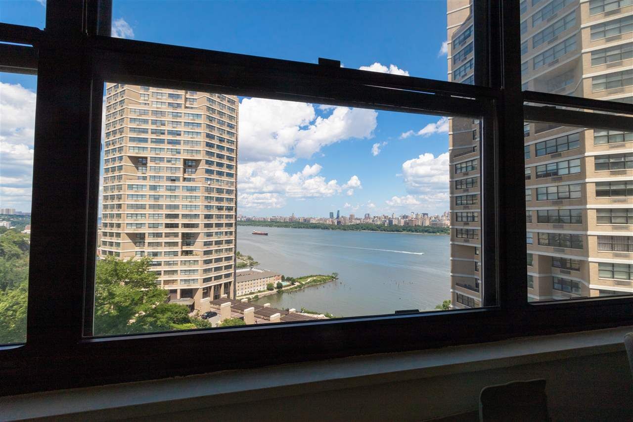 Property Photo:  7000 Blvd East 28I  NJ 07093 