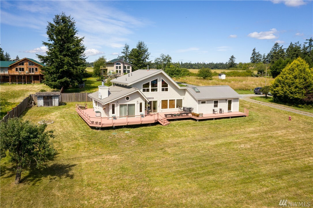 Property Photo:  48 Soundview Lane  WA 98261 