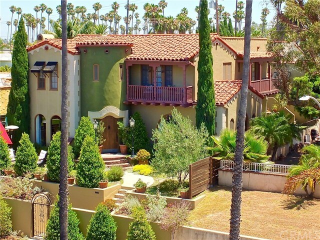 Property Photo: 122 Termino Avenue CA 90803