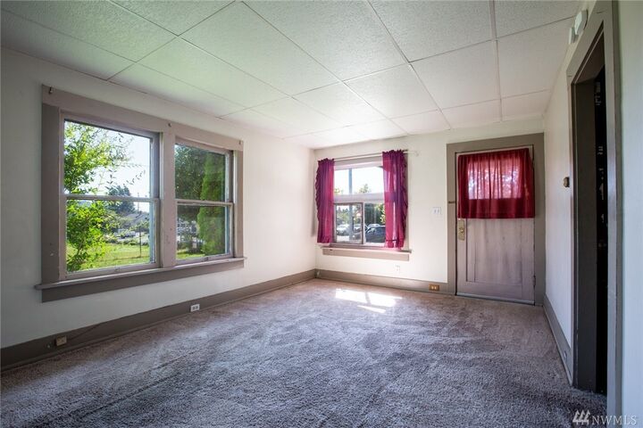 Property Photo:  2600  Woburn Street  WA 98226 