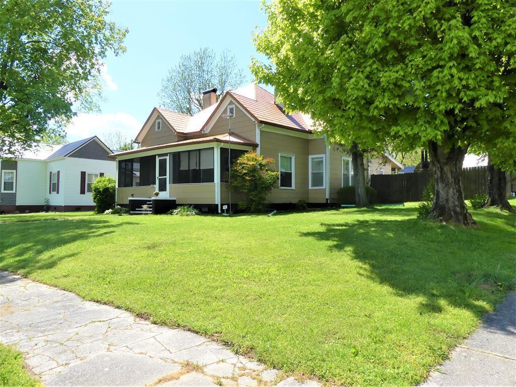 Property Photo: 500 Louisiana TN 37331