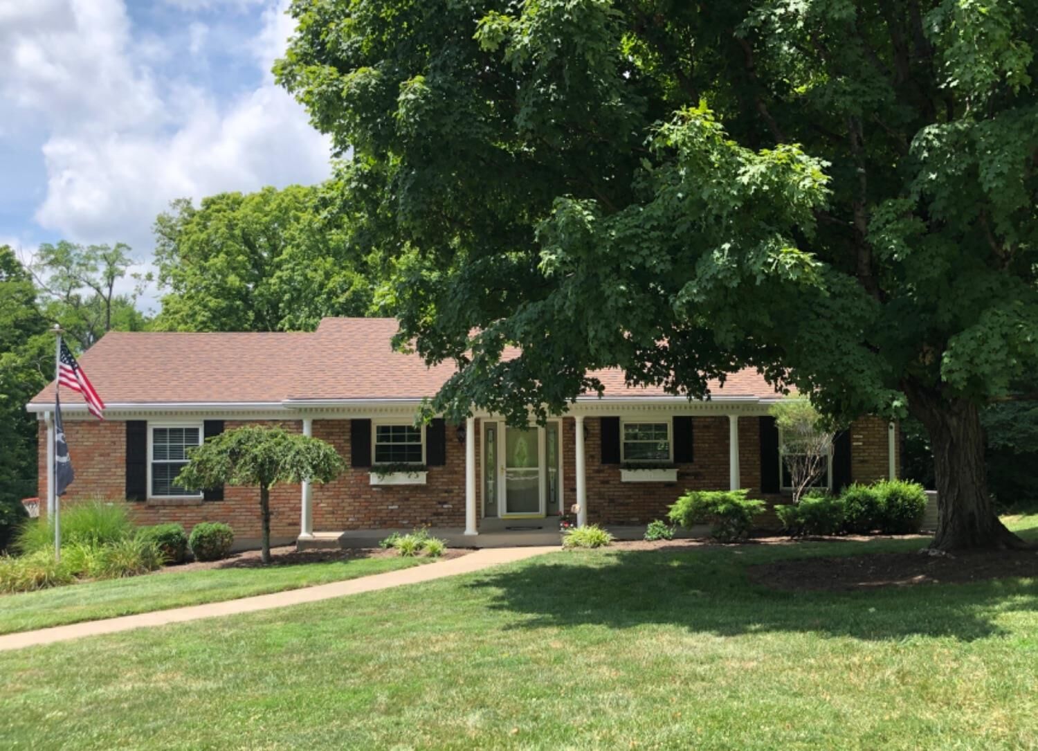 Property Photo:  5677 Oakvista Dr  OH 45227 