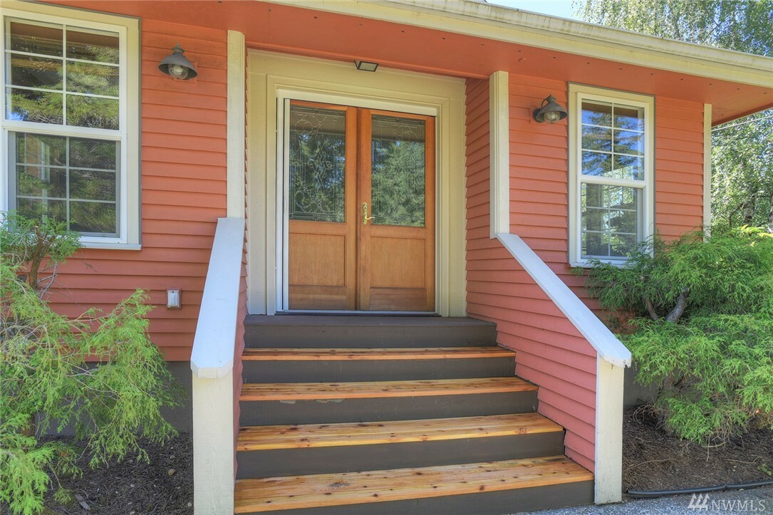 651 NW Walker Rd  Poulsbo WA 98370 photo