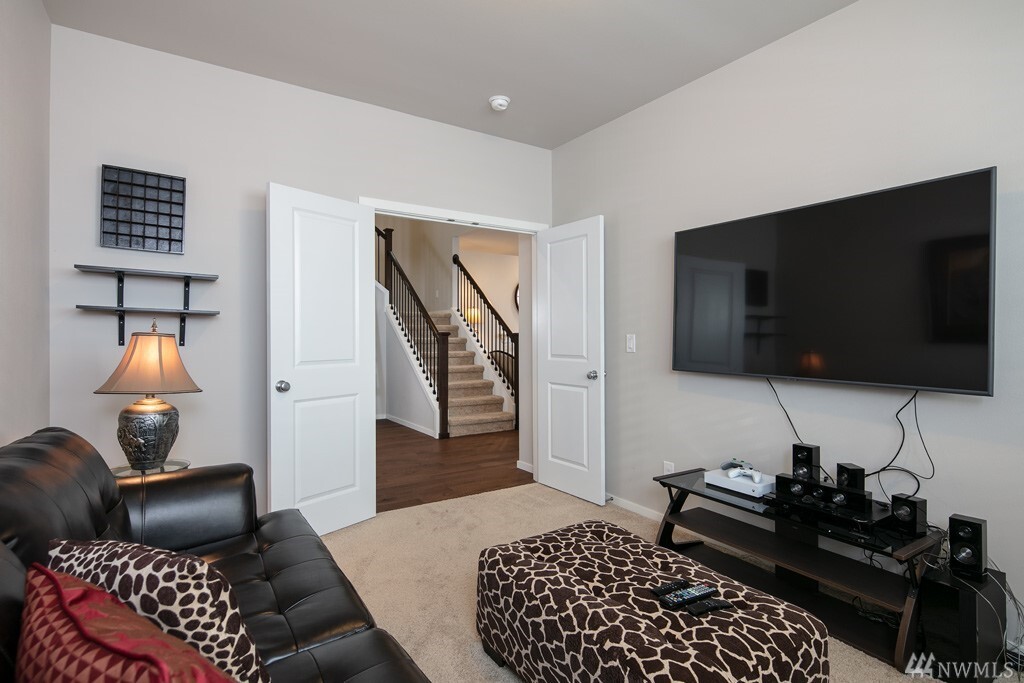 Property Photo: 18551 115th Place SE WA 98055