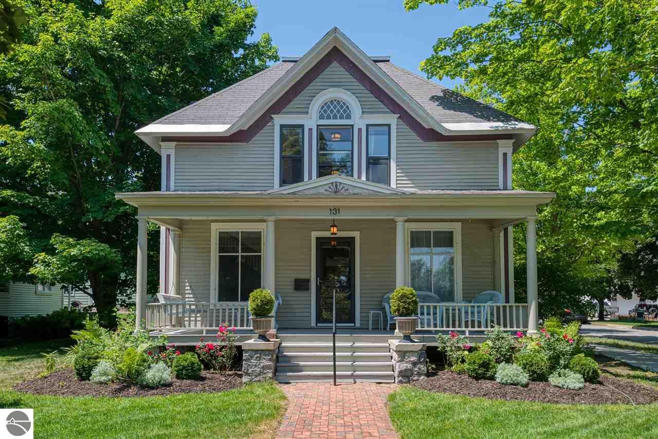 Property Photo:  131 N Elmwood  MI 49684 