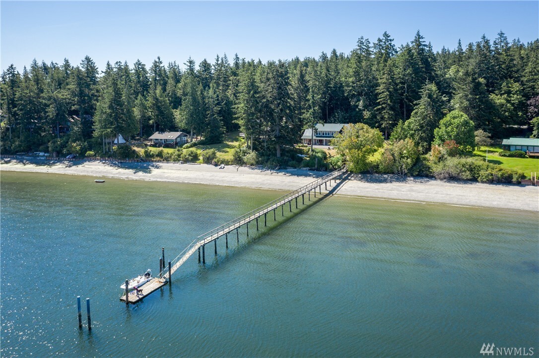 Property Photo: 525 Port Stanley Road WA 98261
