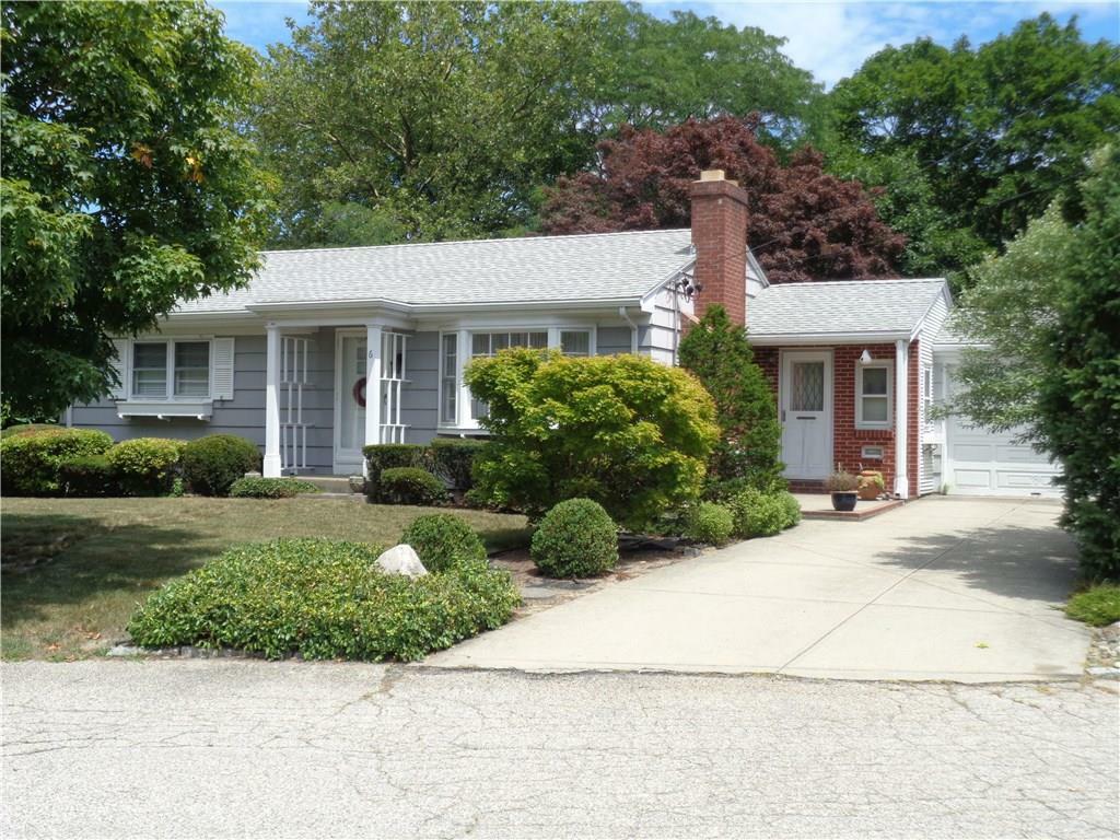 Property Photo:  6 Ridgewood Dr  RI 02916 