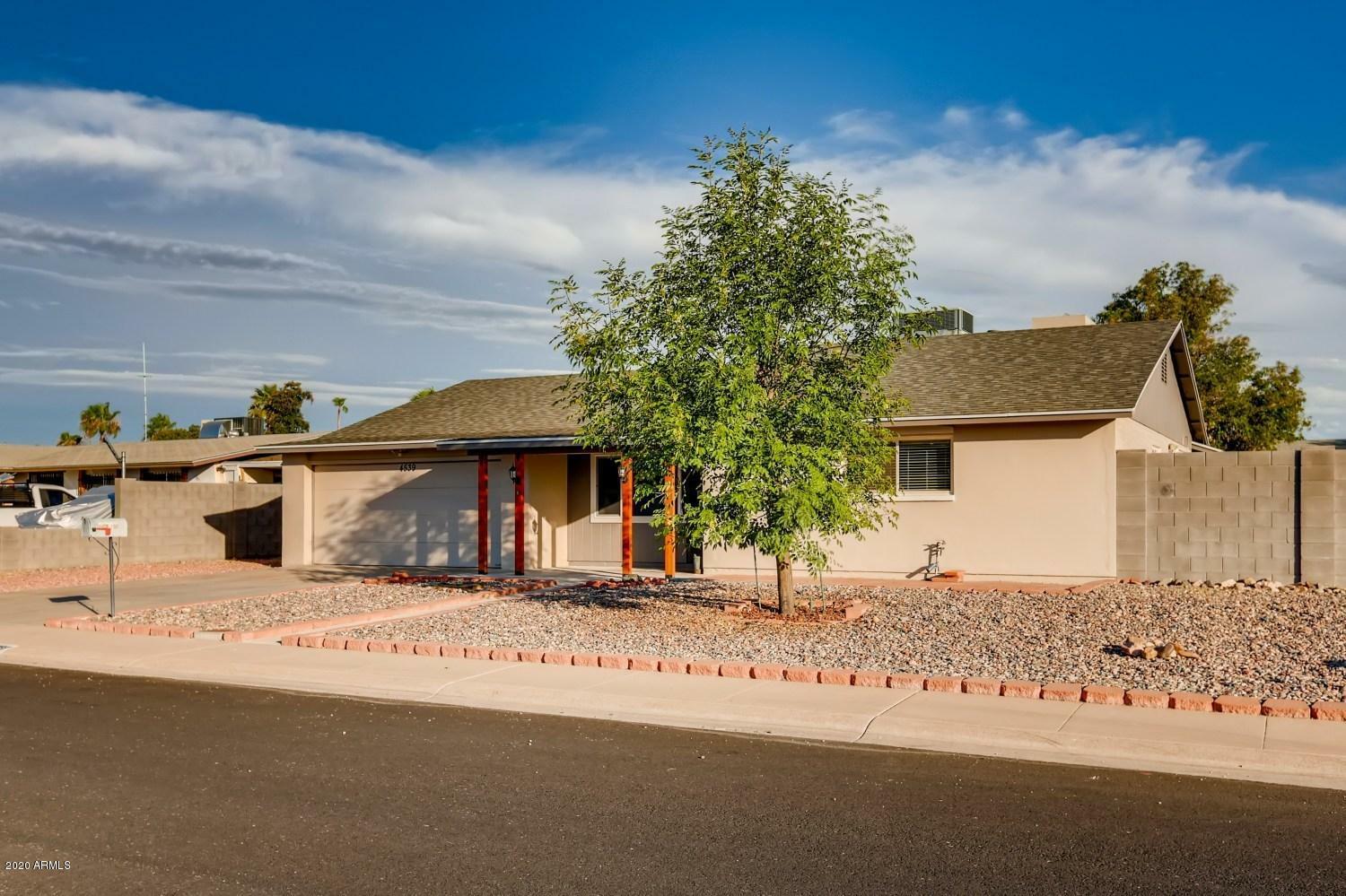 Property Photo:  4539 W Paradise Drive  AZ 85304 