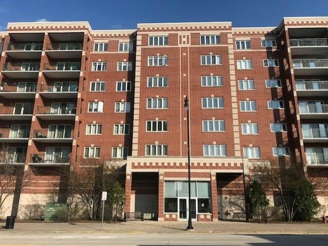 Property Photo: 675 Pearson Street 1-308 IL 60016