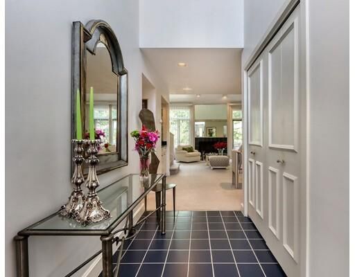Property Photo:  7 Wainwright Rd 44  MA 01890 