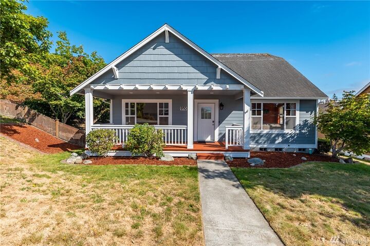 910 SW Silverberry St  Oak Harbor WA 98277 photo