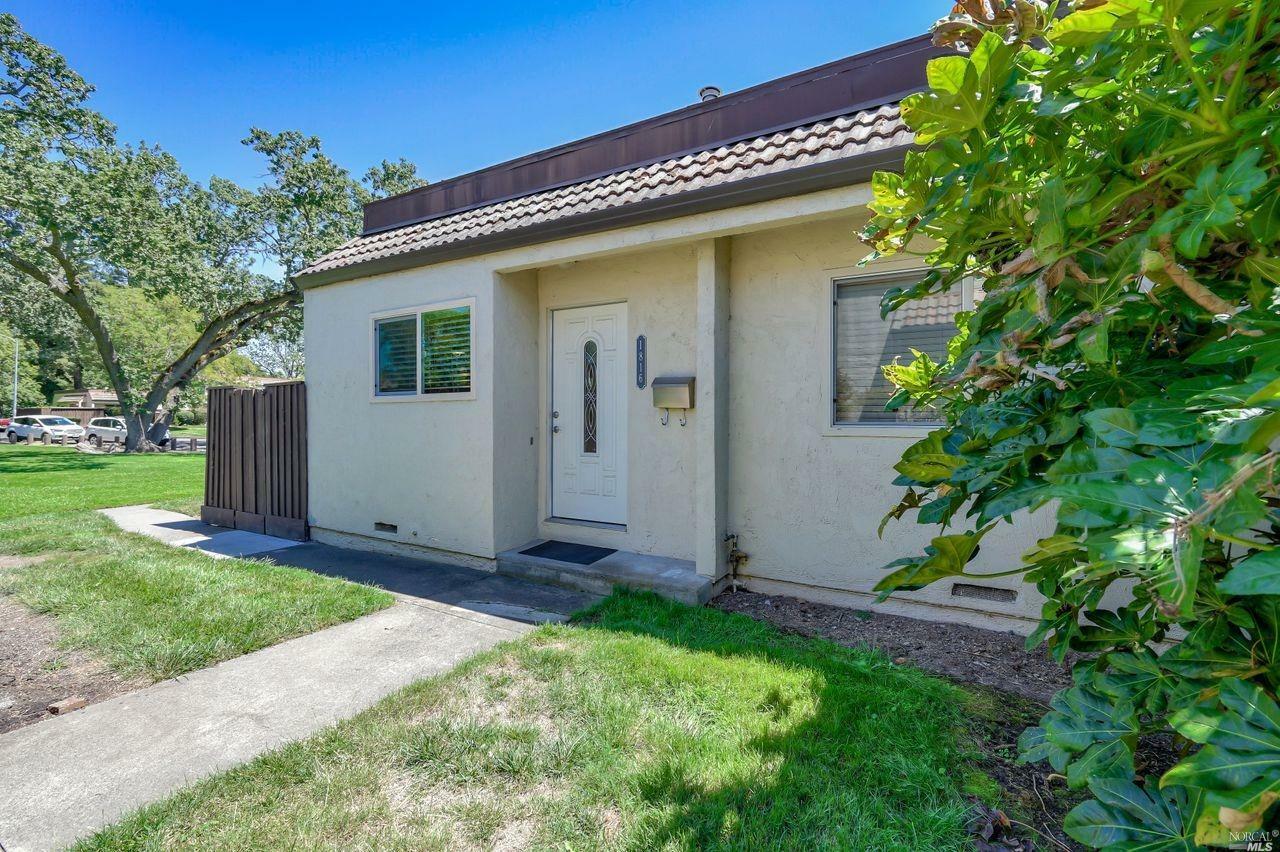 Property Photo: 1816 Primavera Court CA 95409