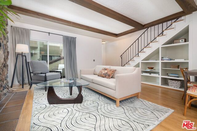 Property Photo: 1232 Stanford St 3 CA 90404