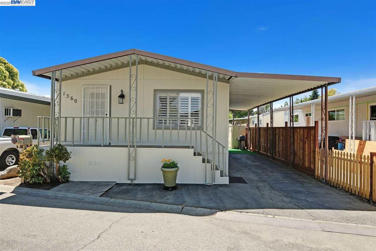 Property Photo: 1360 Via Deste CA 94551