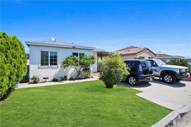 Property Photo:  341 W Clarion Drive  CA 90745 