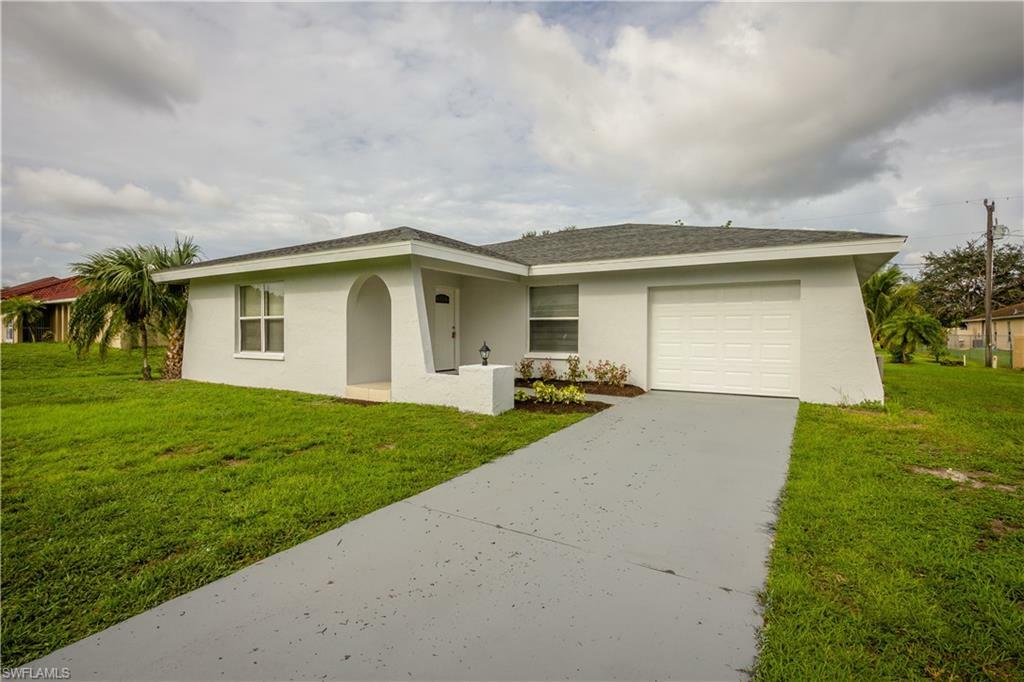 Property Photo:  108 Riviera Street  FL 33936 