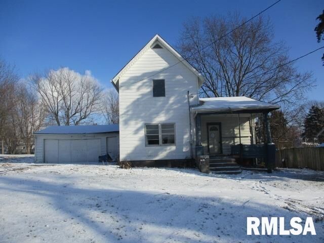 Property Photo: 213 SE 1st IL 61434