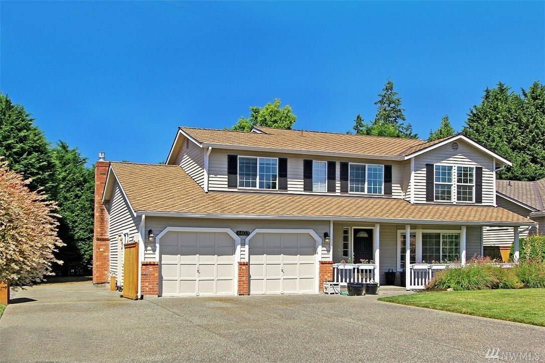 Property Photo:  4403 126th St SE  WA 98208 