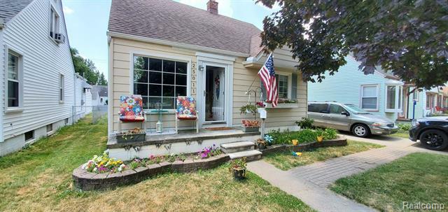 Property Photo:  25011 Dartmouth Street  MI 48125 