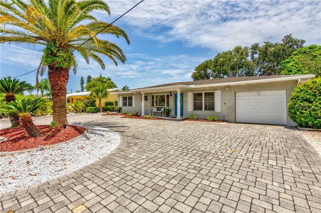 Property Photo:  332 40th Avenue  FL 33706 