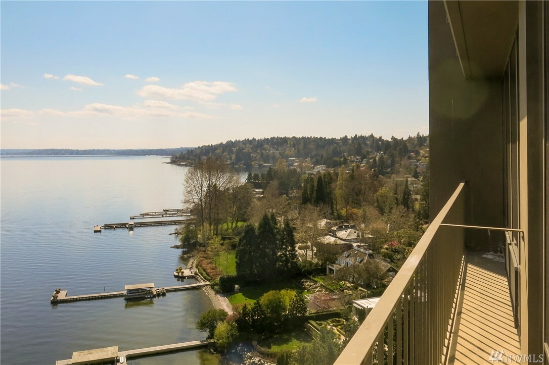 Property Photo: 1620 43rd Ave E 15A-B WA 98112