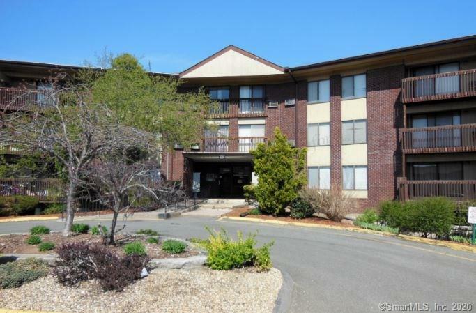 Property Photo:  2220 Cromwell Hills Drive 2220  CT 06416 