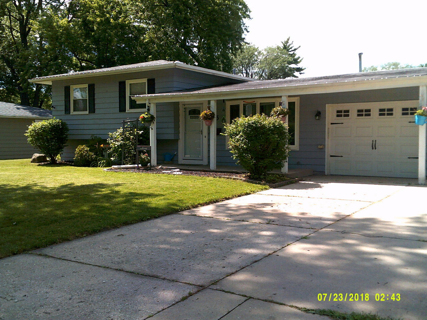 Property Photo:  5 Circle Drive West  IL 60538 