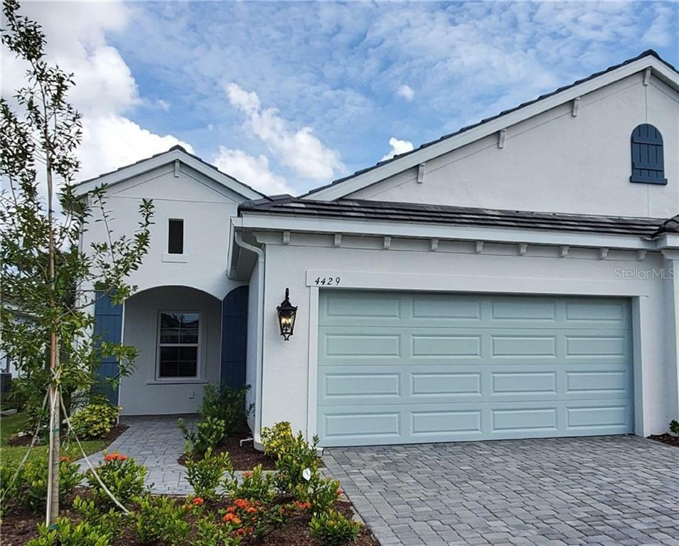 Property Photo: 4429 Star Apple Ter FL 34203