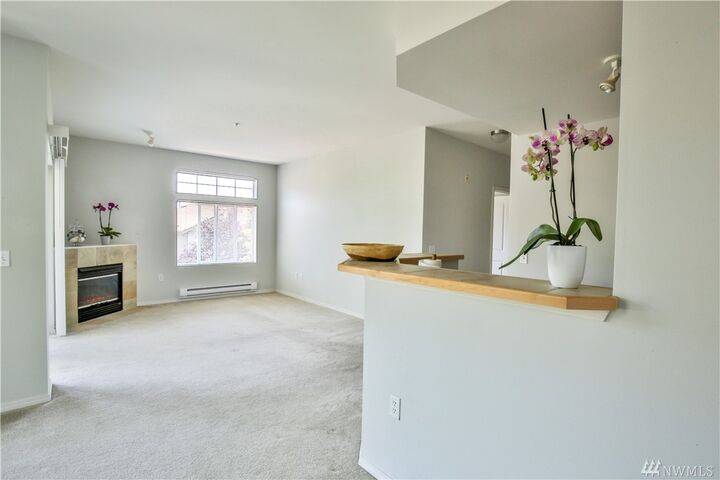 Property Photo:  21507 S 42nd Avenue S M2  WA 98198 