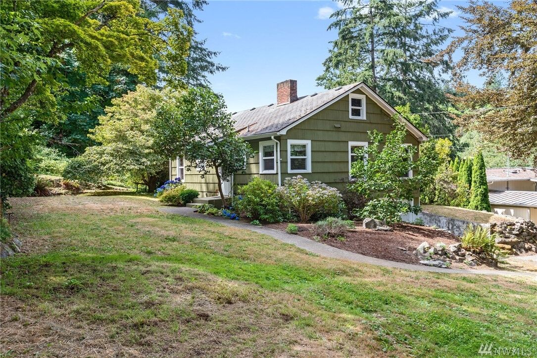 Property Photo:  2100 E Phinney Bay Drive  WA 98312 