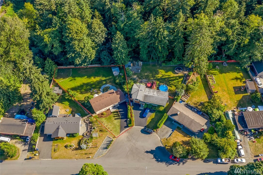 Property Photo:  10204 38th Place SE  WA 98258 