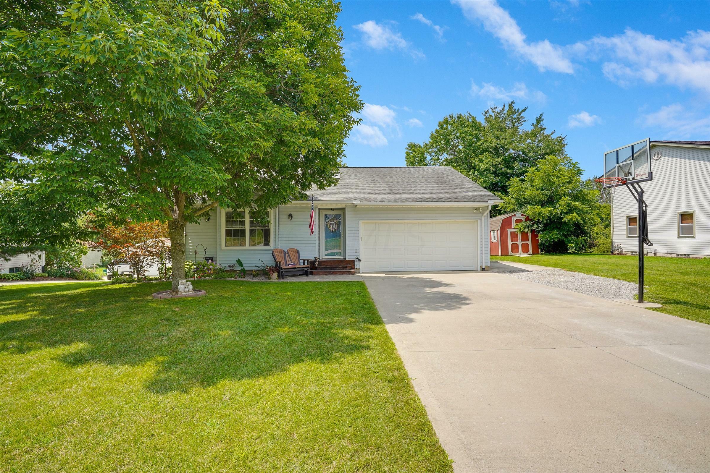 Property Photo:  490 Hillgail Circle SW  OH 43062 