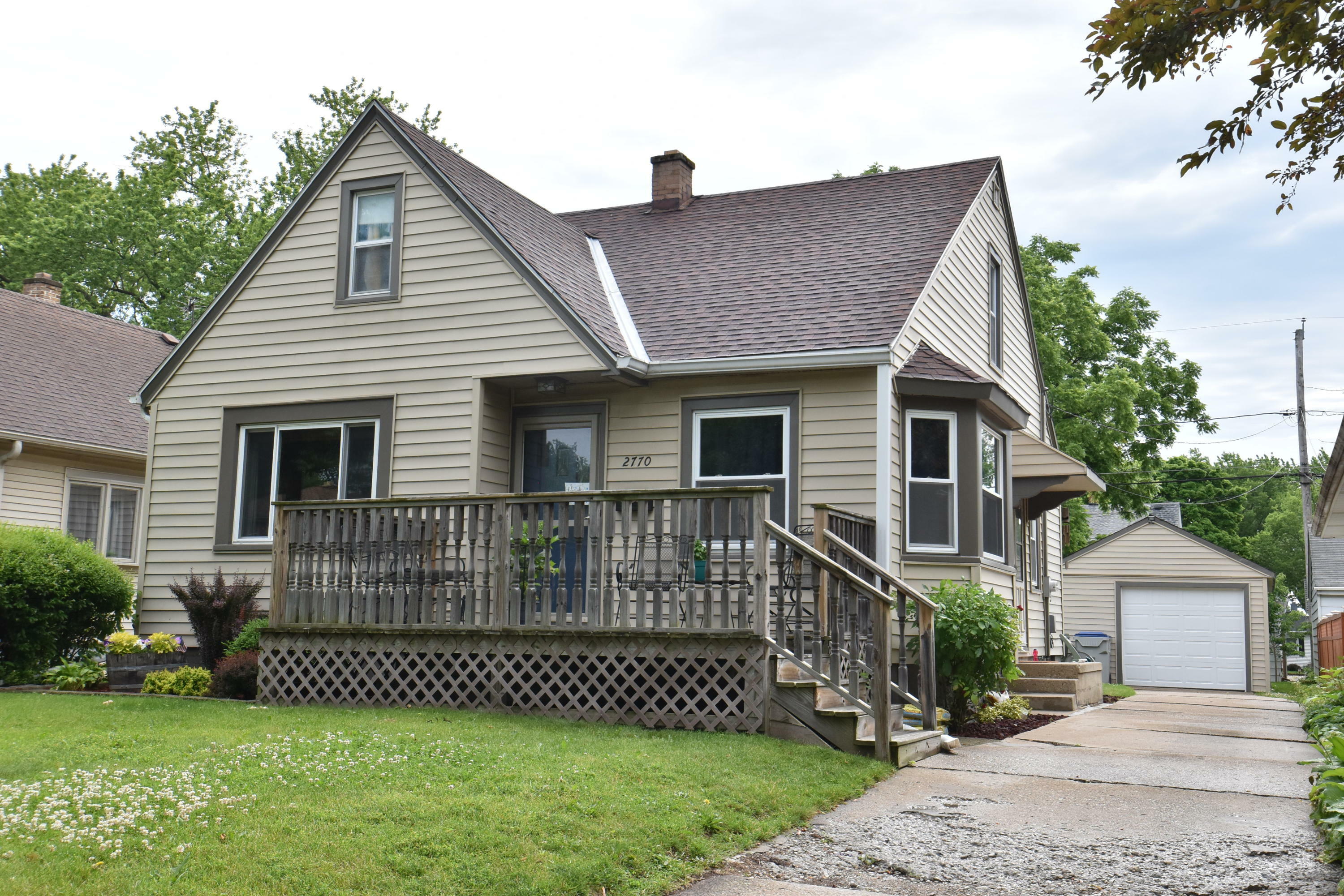 Property Photo:  2770 S 70th St  WI 53219 