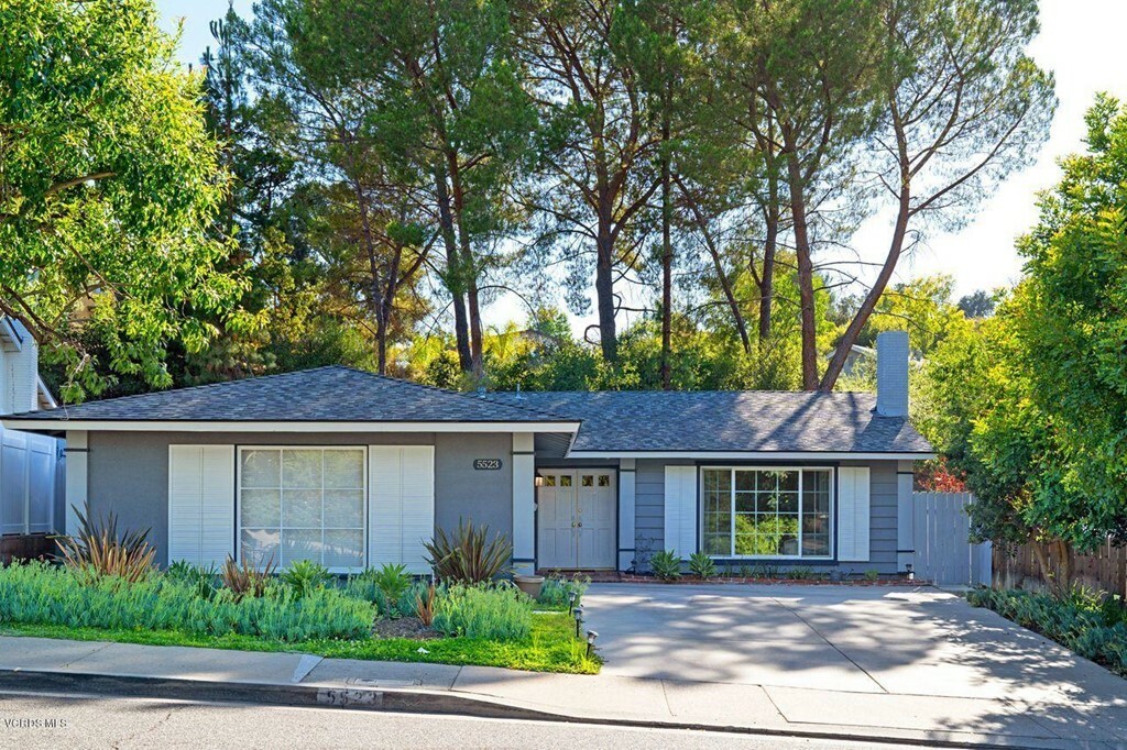 Property Photo:  5523 Gladehollow Court  CA 91301 