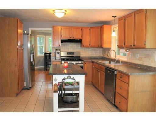 Property Photo:  5 Windsong Dr  MA 01504 