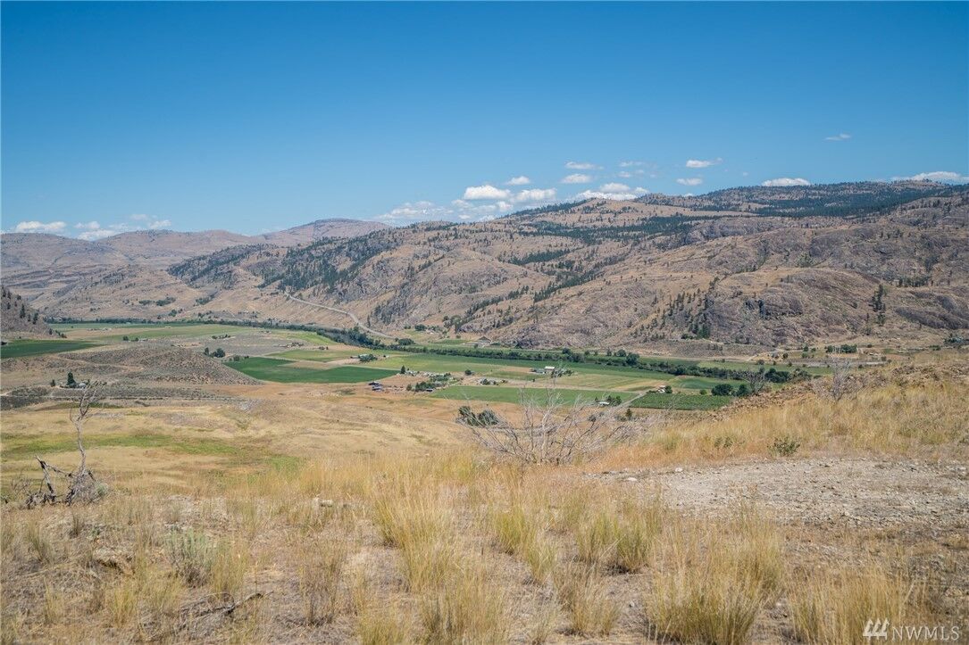 Property Photo:  135 Seven Lakes Rd  WA 98841 