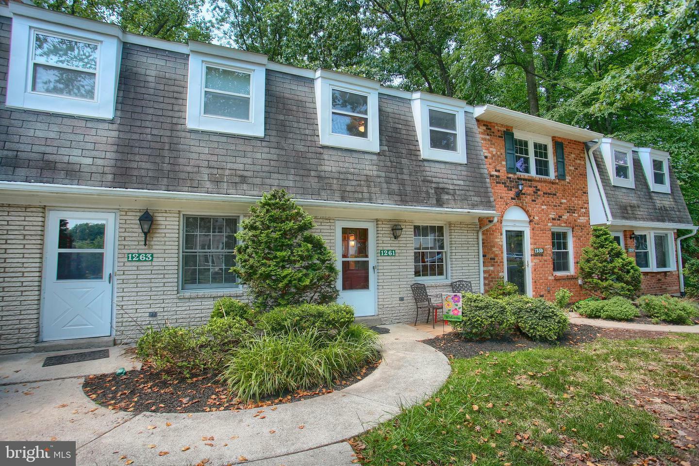 Property Photo: 1261 Peggy Drive PA 17036