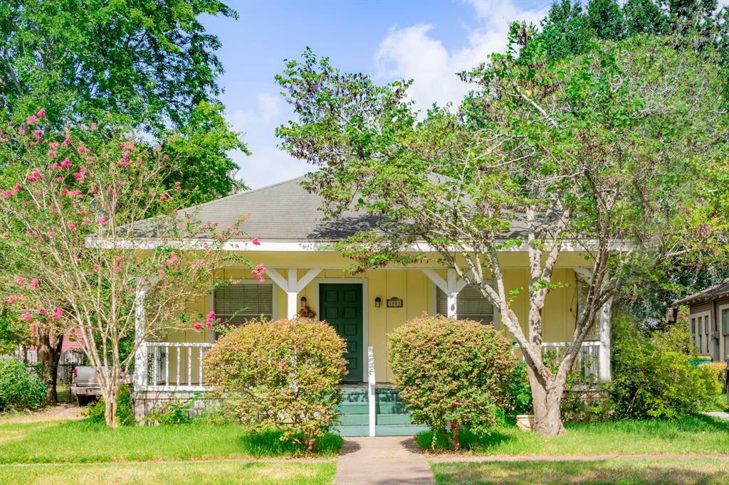 Property Photo:  1003 N San Jacinto Street  TX 77301 