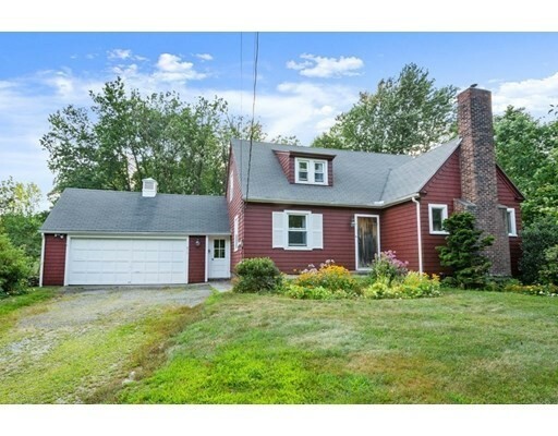 Property Photo:  815 Salisbury St  MA 01520 