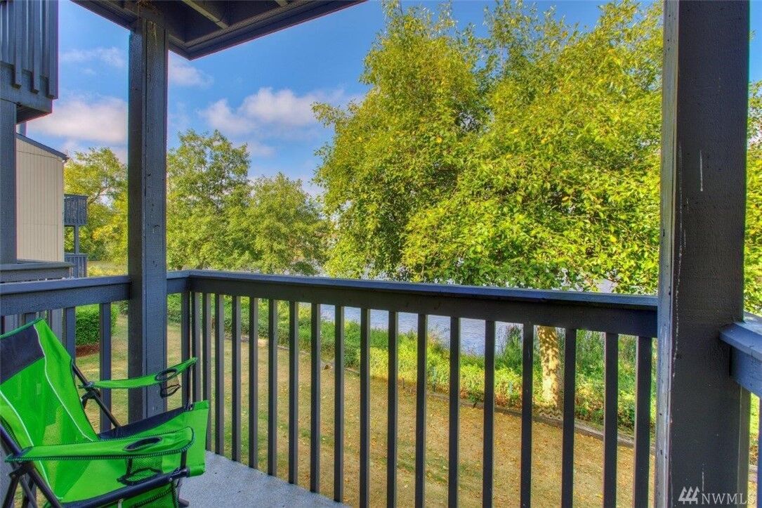Property Photo:  31003  14th Avenue S D9  WA 98003 