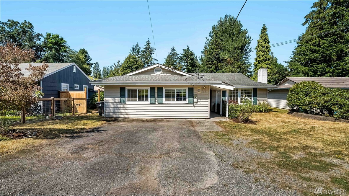 Property Photo:  15565 14th Ave NE  WA 98155 