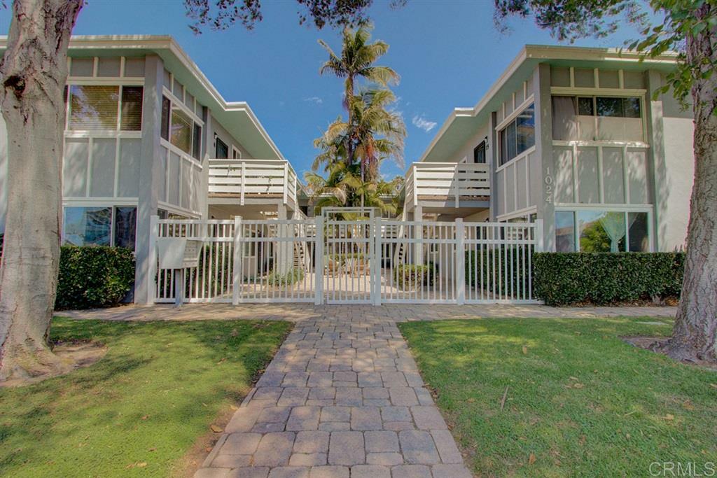 Property Photo: 1024 Loring St. 14 CA 92109