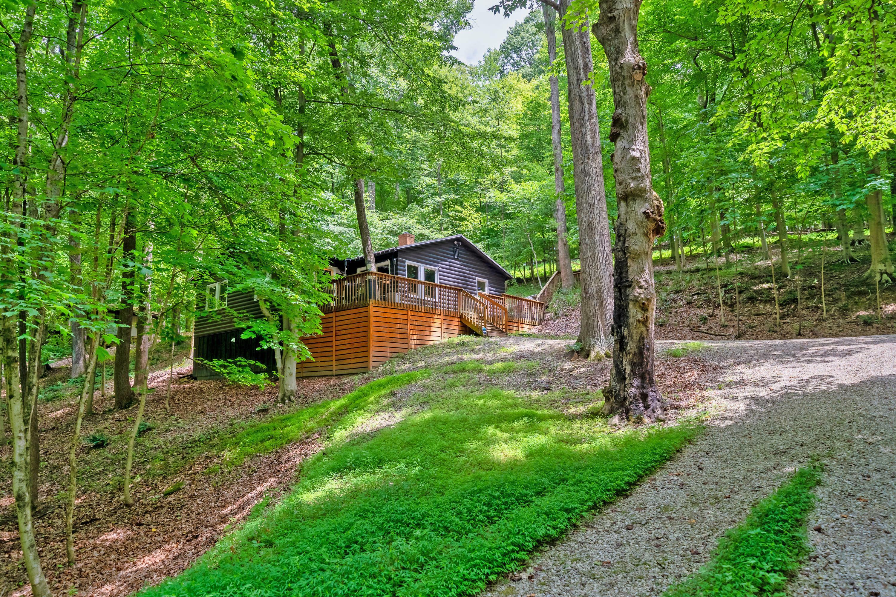 Property Photo:  140 Hide-A-Way Hills Lane  OH 43107 