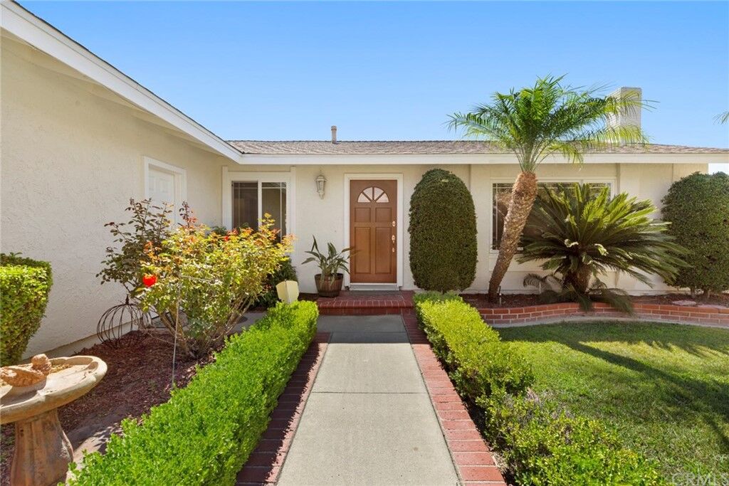 Property Photo:  4416 Avenida De Las Flores  CA 92886 